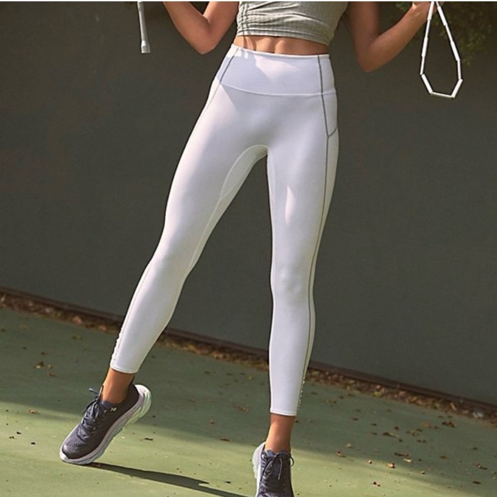 Free People FP Movement You're A Peach Legging Size Medium White